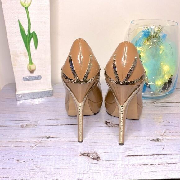 🌷VINCE Camuto🌷 Tan Patent  Open Toe Stiletto Heel Pumps - Picture 2 of 8